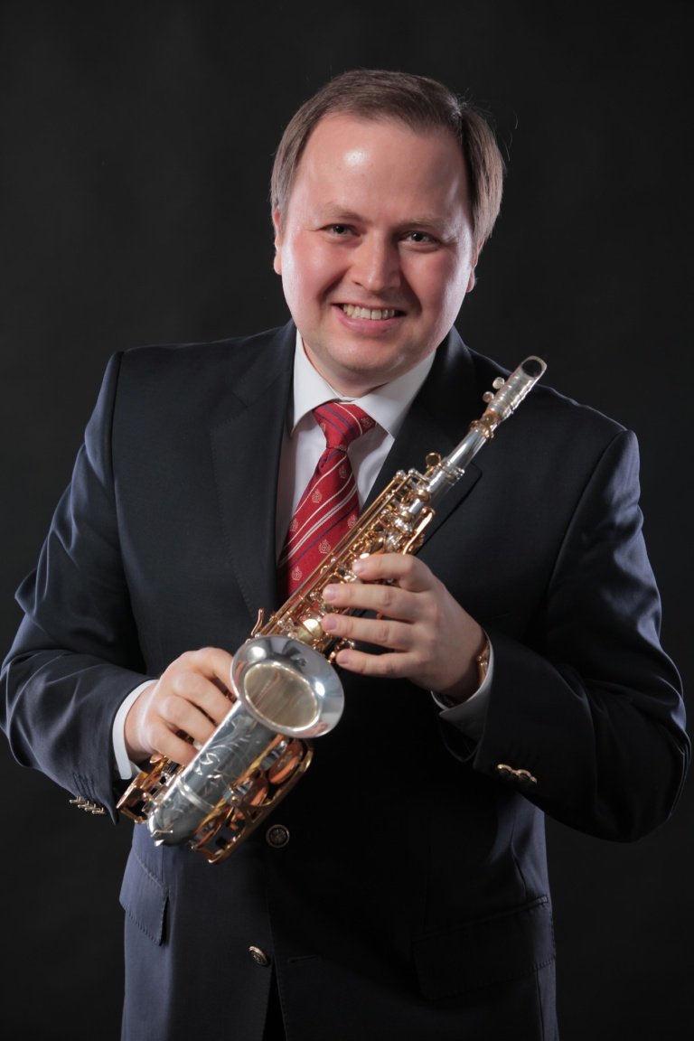 Artem Mendelenko (14)_m