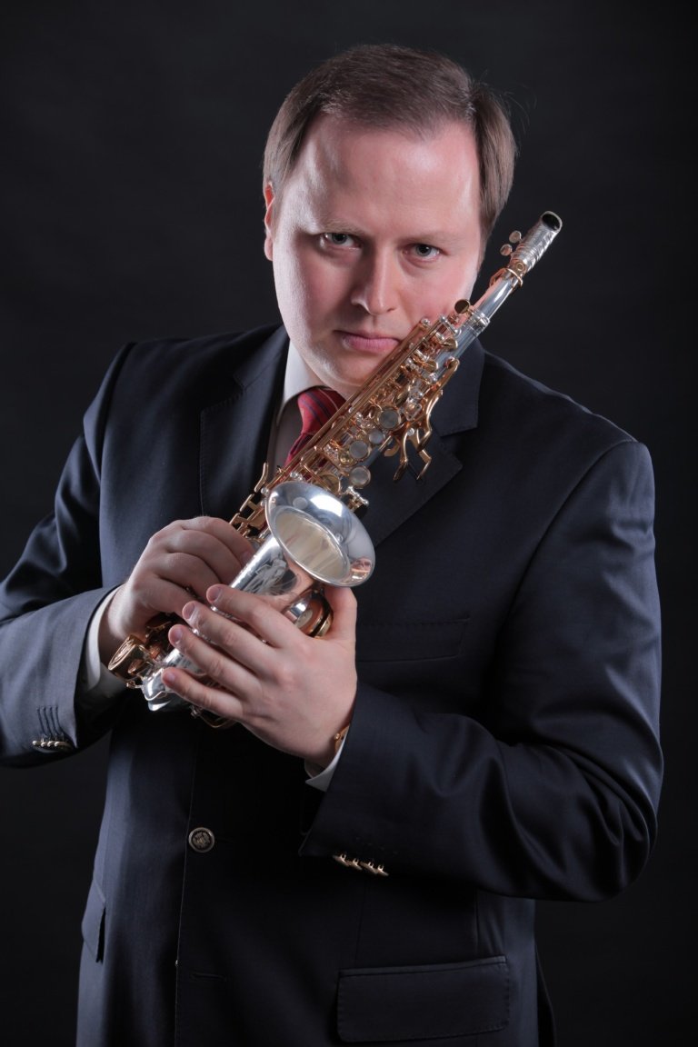 Artem Mendelenko (15)_m