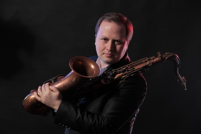 Artem Mendelenko (22)_m