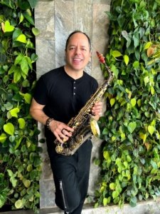 Geovanny Escalante-2_m