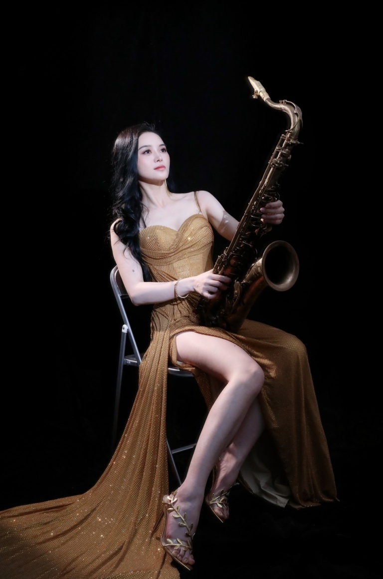 {"ARInfo":{"IsUseAR":false},"Version":"1.0.0","MakeupInfo":{"IsUseMakeup":false},"FaceliftInfo":{"IsChangeEyeLift":false,"IsChangeFacelift":false,"IsChangePostureLift":false,"IsChangeNose":false,"IsChangeFaceChin":false,"IsChangeMouth":false,"IsChangeThinFace":false},"BeautyInfo":{"SwitchMedicatedAcne":false,"IsAIBeauty":false,"IsBrightEyes":false,"IsSharpen":false,"IsOldBeauty":false,"IsReduceBlackEyes":false},"HandlerInfo":{"AppName":2},"FilterInfo":{"IsUseFilter":false}}