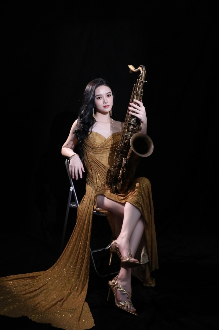 {"ARInfo":{"IsUseAR":false},"Version":"1.0.0","MakeupInfo":{"IsUseMakeup":false},"FaceliftInfo":{"IsChangeEyeLift":false,"IsChangeFacelift":false,"IsChangePostureLift":false,"IsChangeNose":false,"IsChangeFaceChin":false,"IsChangeMouth":false,"IsChangeThinFace":false},"BeautyInfo":{"SwitchMedicatedAcne":false,"IsAIBeauty":false,"IsBrightEyes":false,"IsSharpen":false,"IsOldBeauty":false,"IsReduceBlackEyes":false},"HandlerInfo":{"AppName":2},"FilterInfo":{"IsUseFilter":false}}