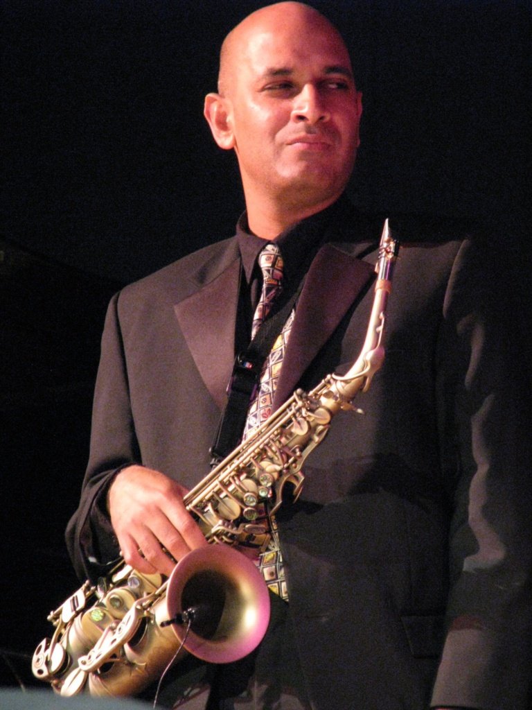 Karendra Devroop (1)_m